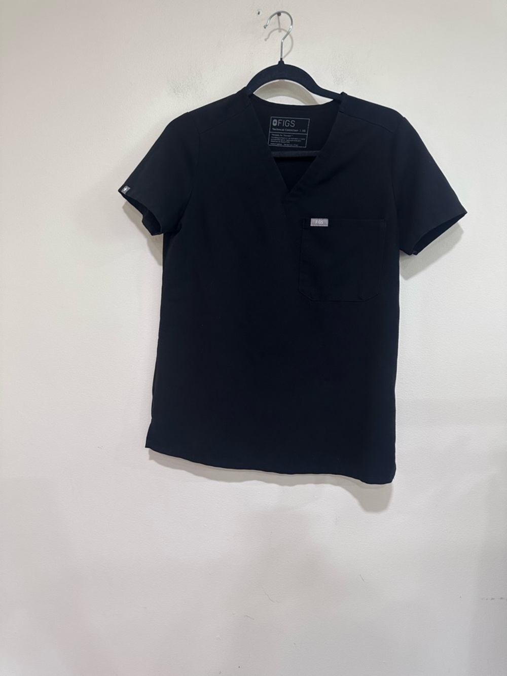 Figs Black women’s drawstring pants and top. Size XS - Picture 2 of 12